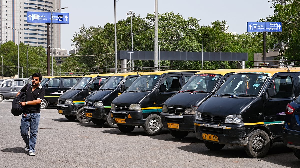 Taxis parked in New Delhi, 21 May