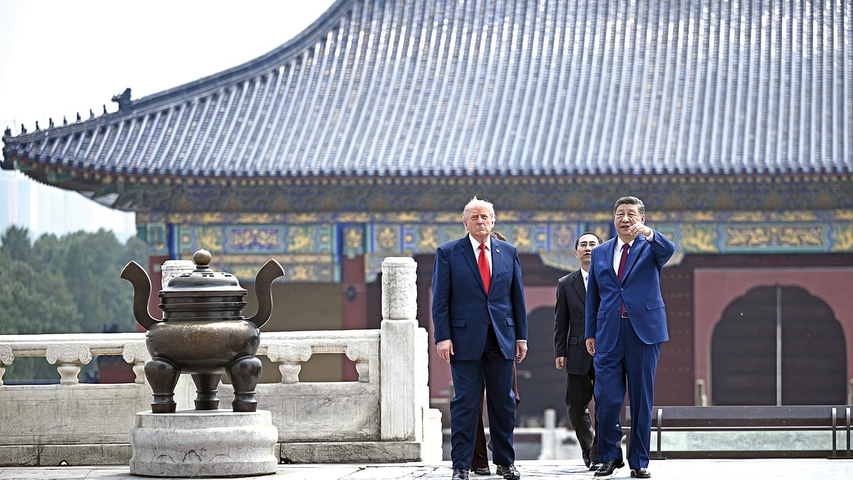 Xi Jinping and Donald Trump at the Temple of Heaven in Beijing