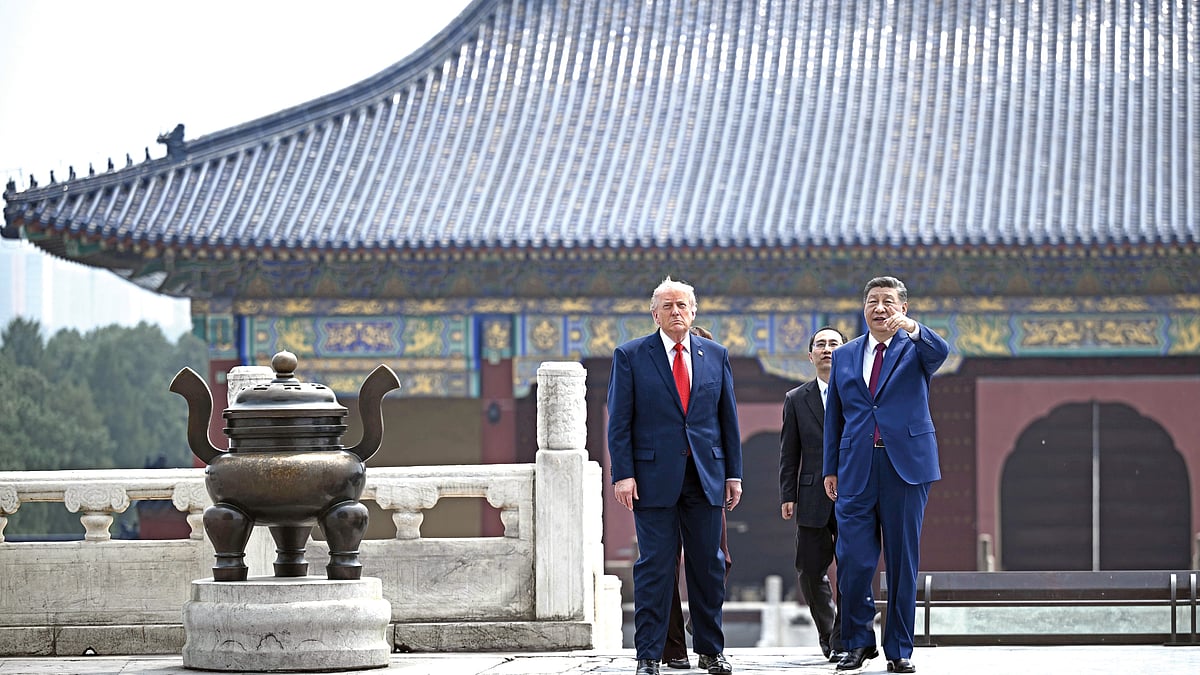 Xi Jinping and Donald Trump at the Temple of Heaven in Beijing