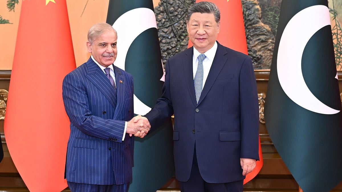 Shehbaz Sharif and Xi Jinping in Beijing