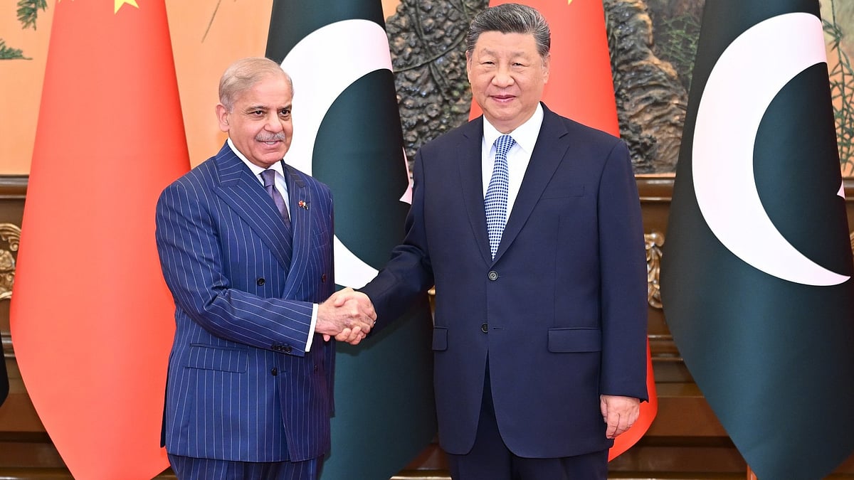Shehbaz Sharif and Xi Jinping in Beijing