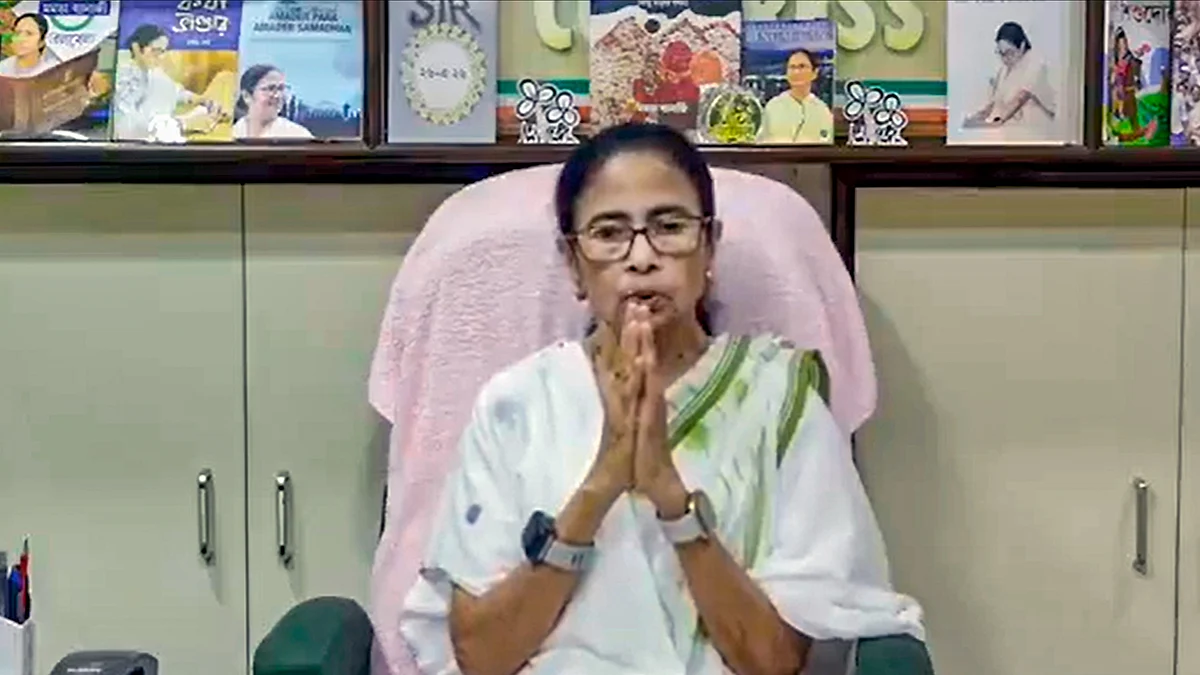 Mamata Banerjee addresses party workers in Kolkata.