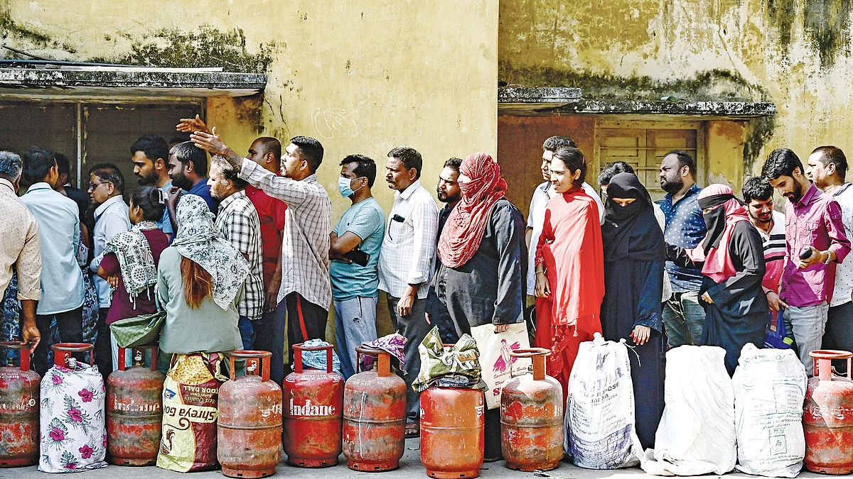 People feel the pain: Long queues for LPG cylinders are again a common sight