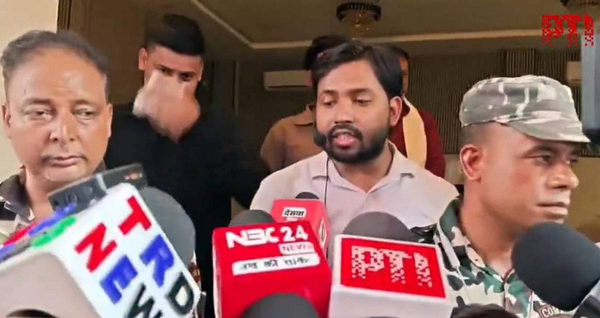 Police identified the arrested accused as Roshan Anand, director of Gyan Bindu coaching institute.