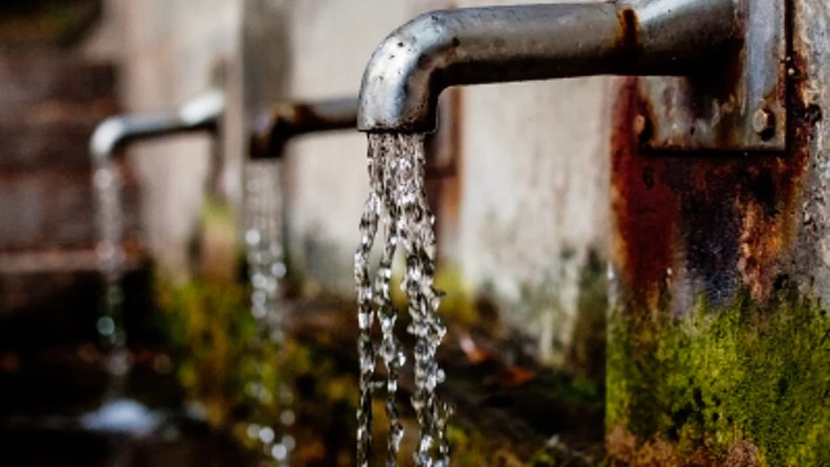 Ahmedabad water contamination: 7 still in hospital, Shah reviews situation