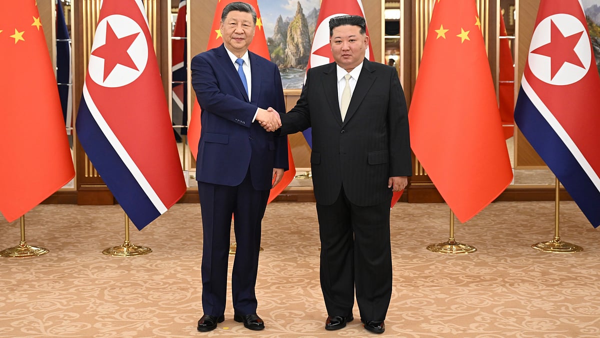 Xi Jinping and Kim Jong Un in Pyongyang