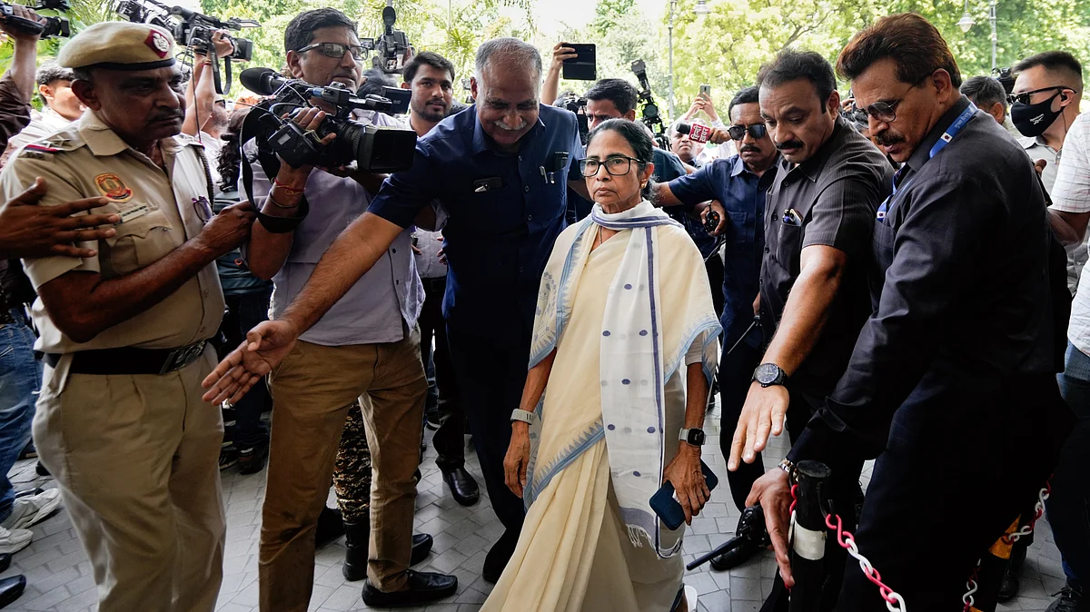 TMC supremo Mamata Banerjee arrives for the INDIA bloc meeting, in New Delhi, 8 June