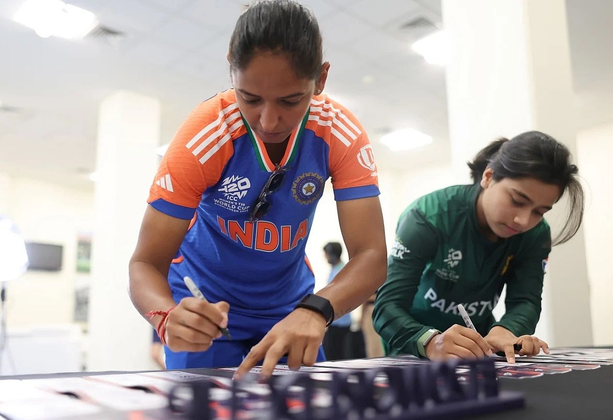 Captains' call: Harmanpreet Kaur and Fatima Sana during a media event of the 2024 T20 World Cup in Dubai