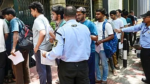 NEET aspirants get travel relief as Western Railway drops jumbo block in Mumbai