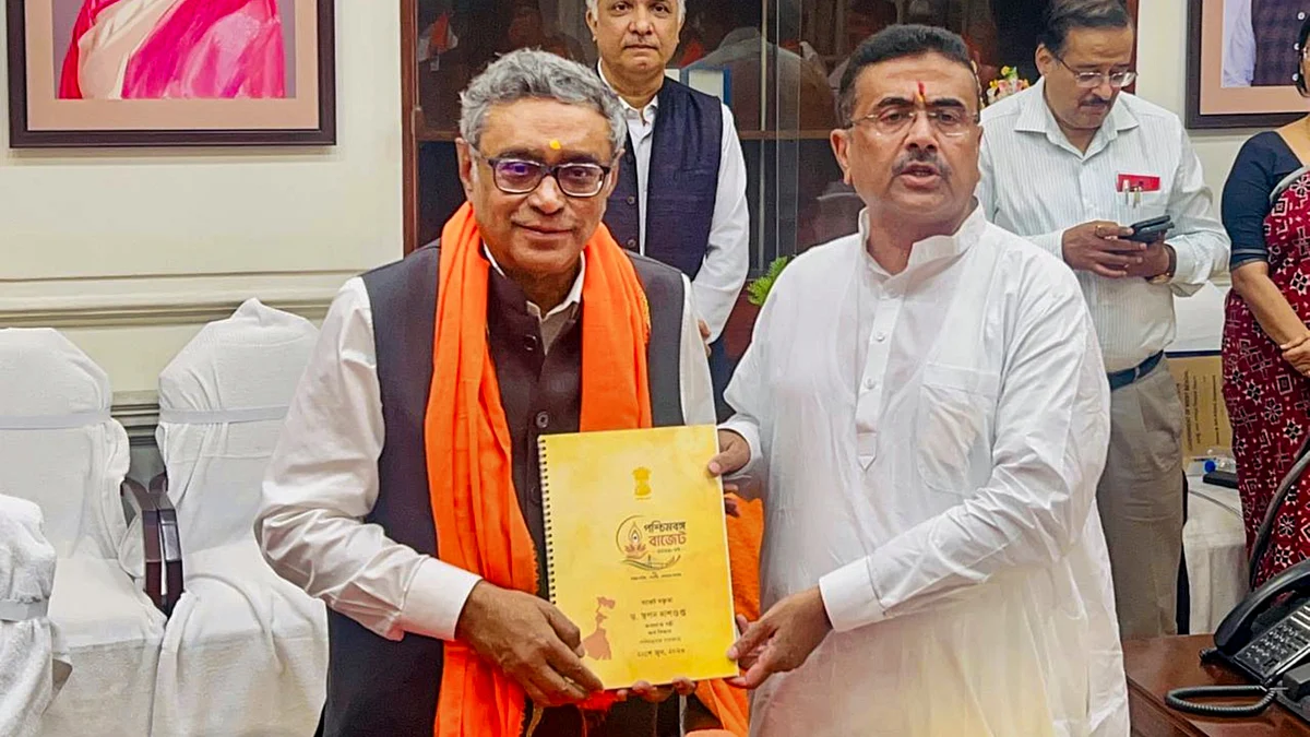 West Bengal CM Suvendu Adhikari and finance minister Swapan Dasgupta before presenting the budget