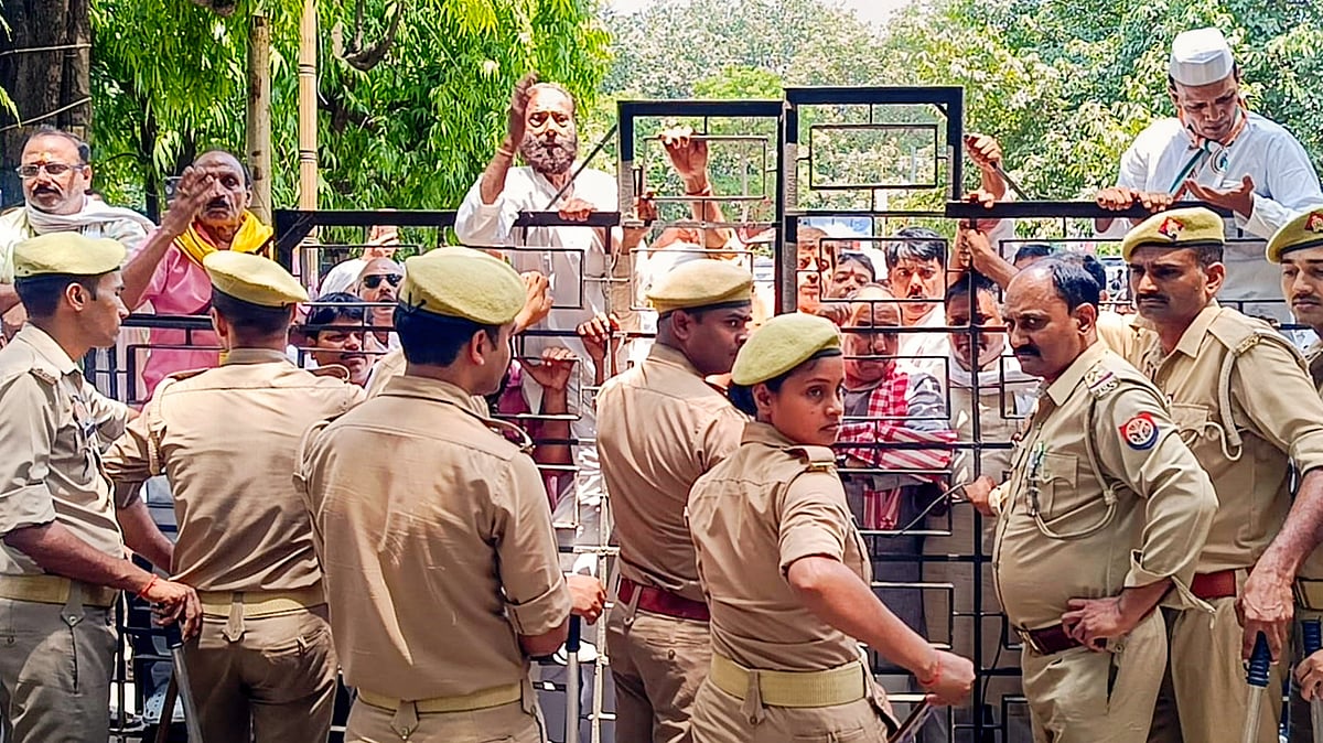 Congress workers protest the alleged theft of donation deeds, in Varanasi, 24 June