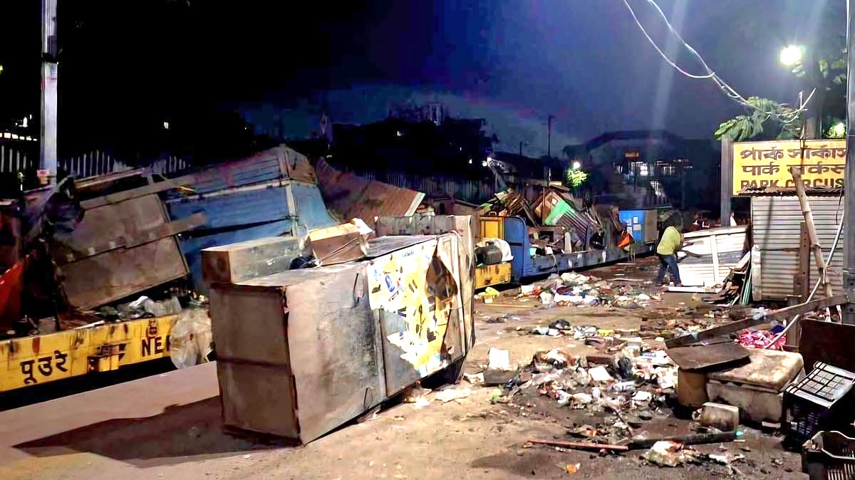 Eviction drive in Kolkata’s Park Circus station area.