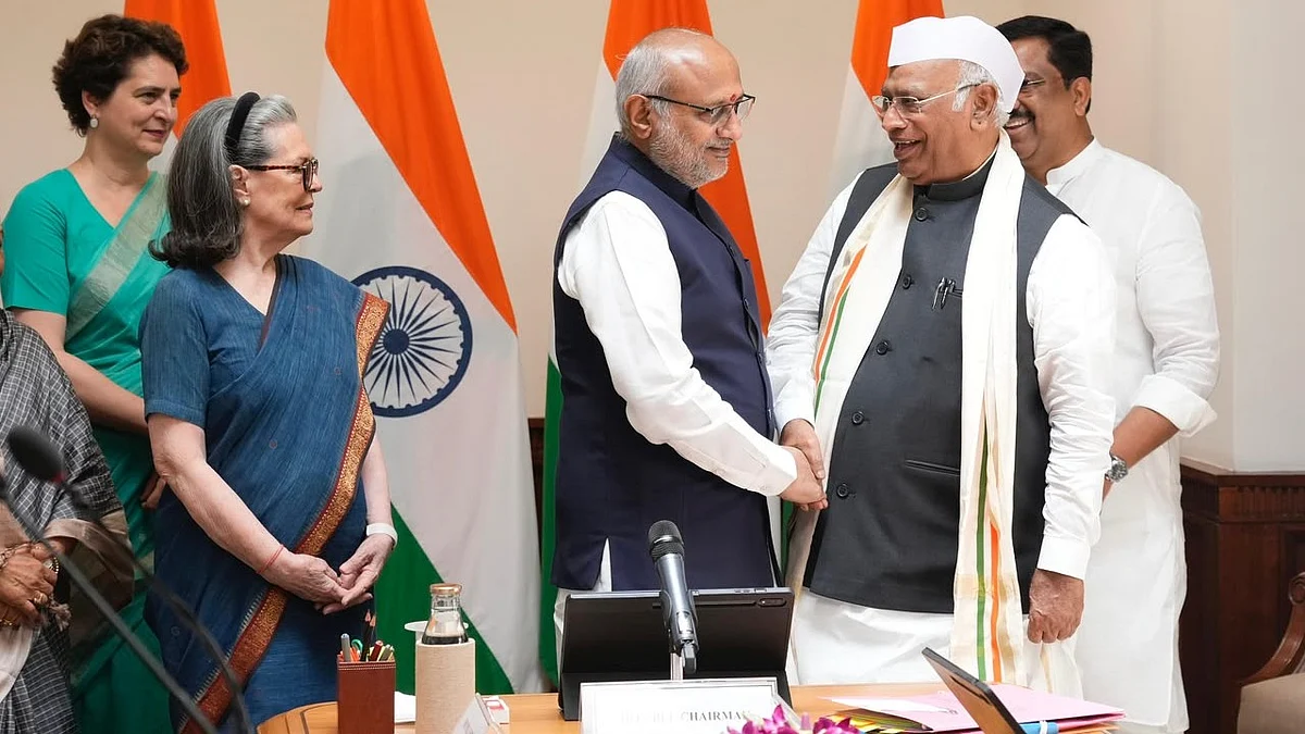 Mallikarjun Kharge with vice-president C.P. Radhakrishnan.