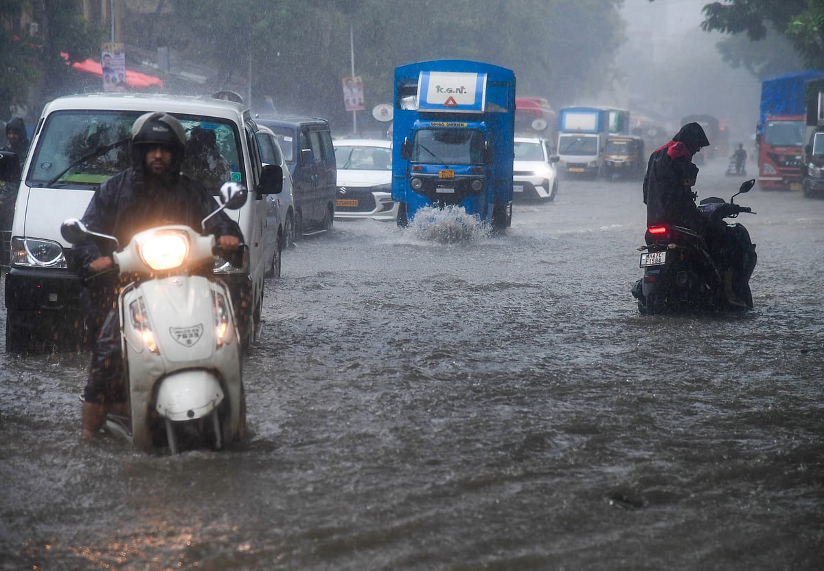 An inundated Mumbai street