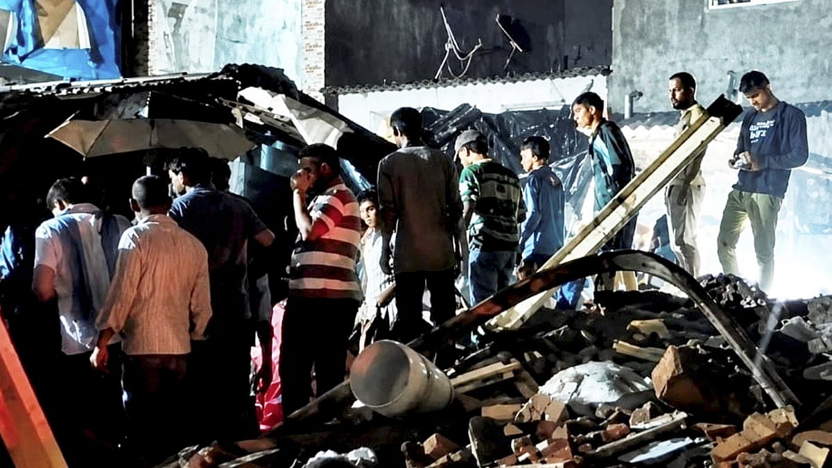 Chawl collapse in Mankhurd
