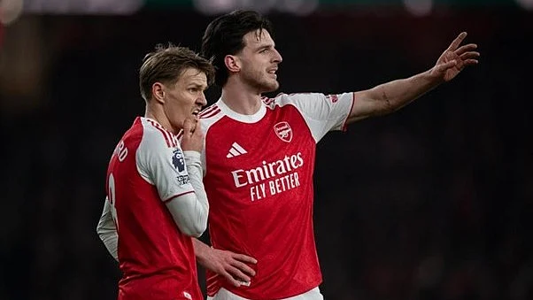 Rice (eight) and Odegaard: Hunting in pairs for Arsenal