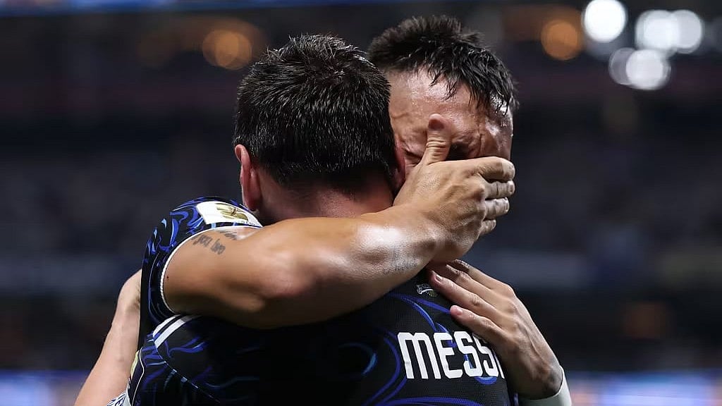 Gratitude: Messi hugs Lautaro Martinez, scorer of the matchwinner vs England