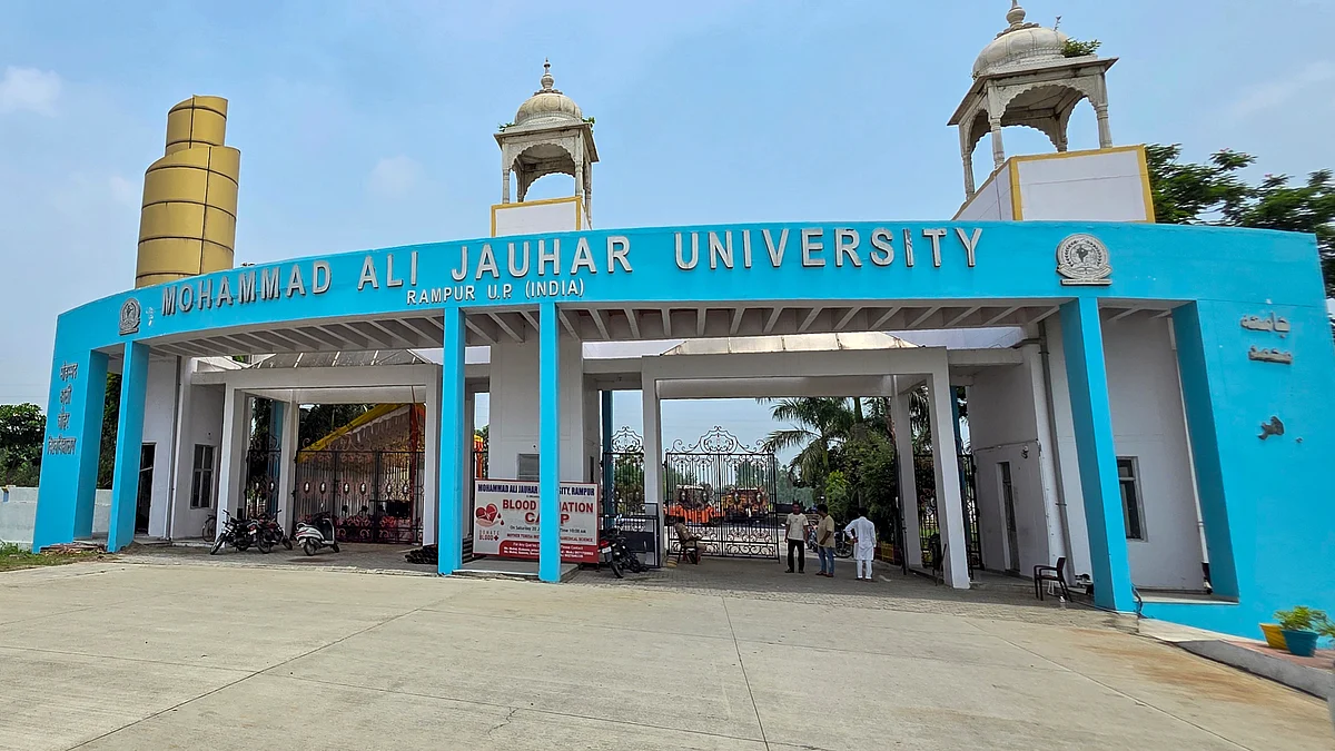 The PWD has declared the road passing through the university campus a public thoroughfare
