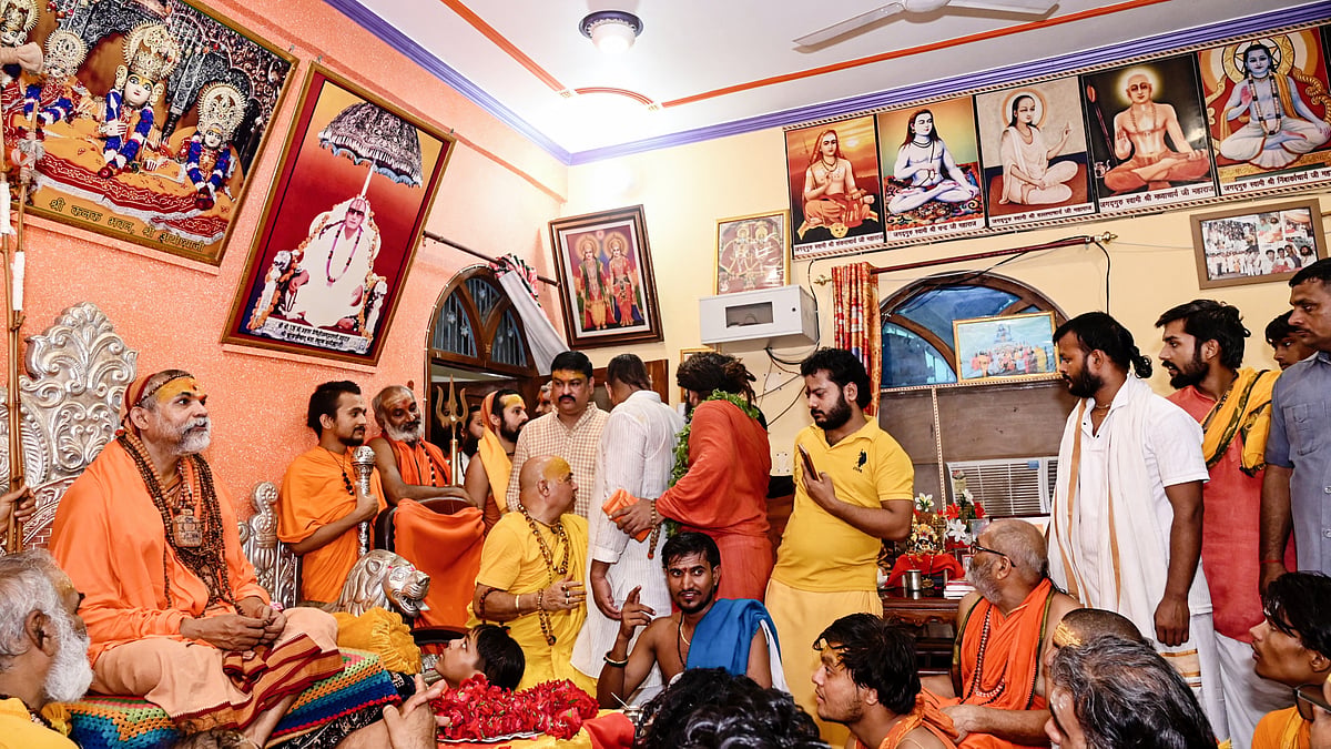 Swami Avimukteshwaranand visits Kanak Bhawan in Ayodhya, 18 July