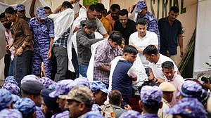 Sonam Wangchuk being shifted from Jantar Mantar by Delhi Police, 18 July
