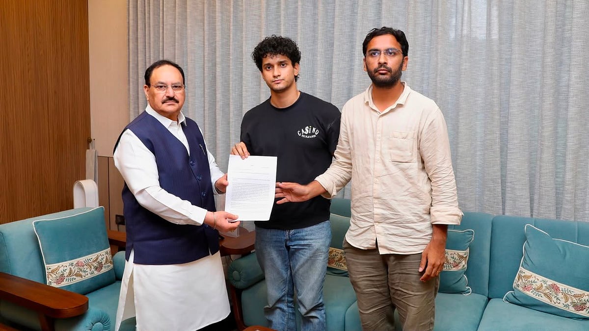 JP Nadda with the delegates