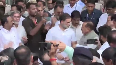 Union MoS in the PMO Jitendra Singh speaks to Rahul Gandhi