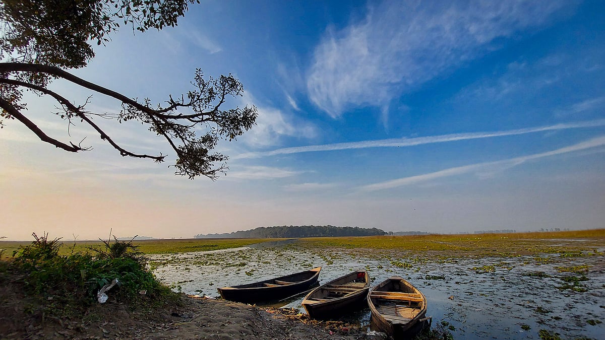 An oxbow lake is a U-shaped waterbody. 