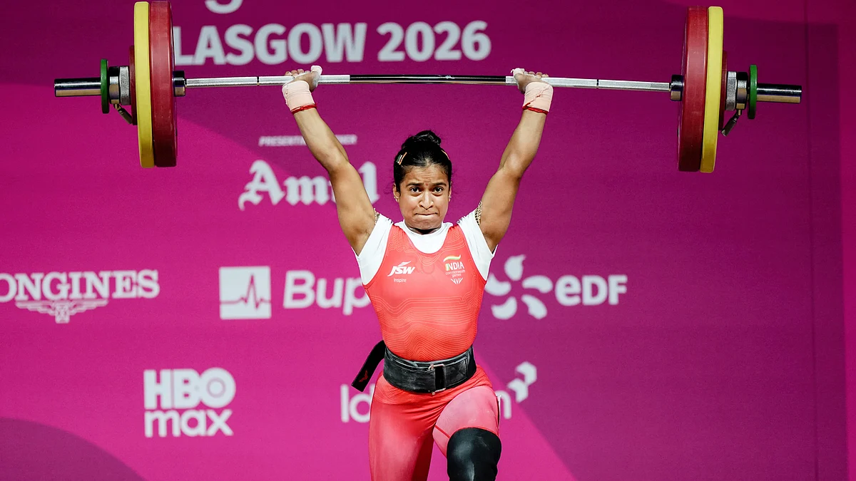 Gyaneshwari Yadav in the women's 53kg weightlifting final in Glasgow, 27 July