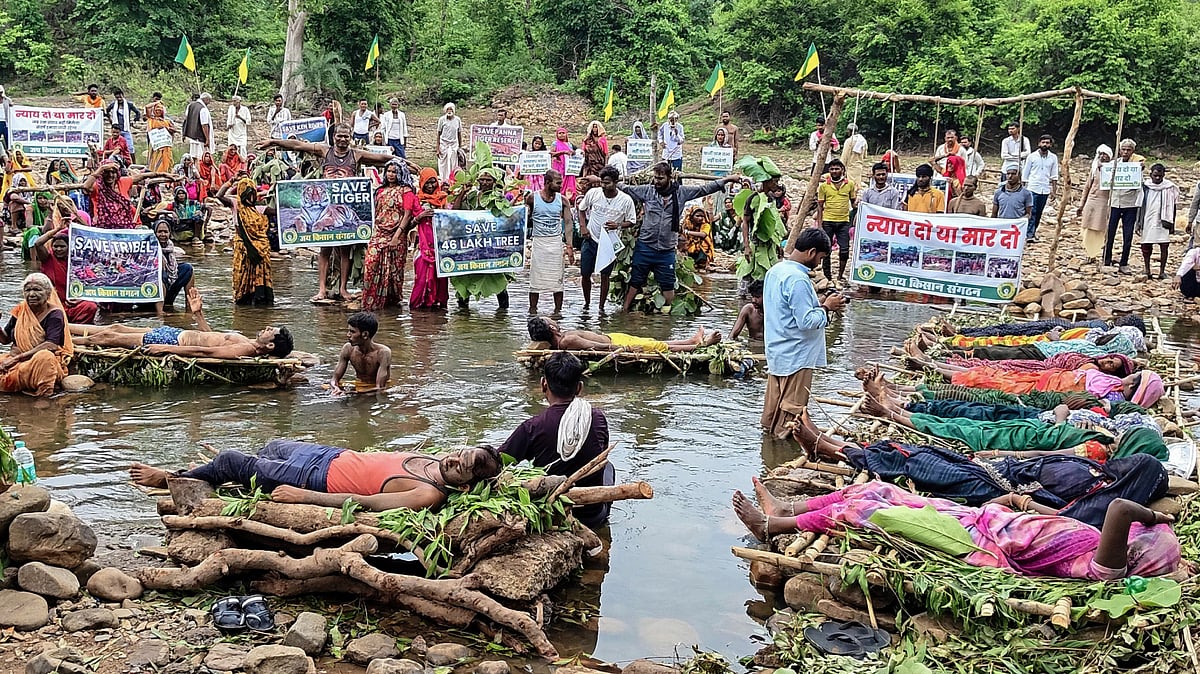 Tribals protesting the Ken-Betwa linking project and the symbolic 'chita andolan' in Chhatarpur district