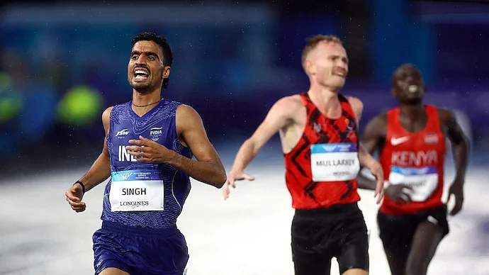 Gulveer Singh on way to finishing second in men's 10,000m in CWG