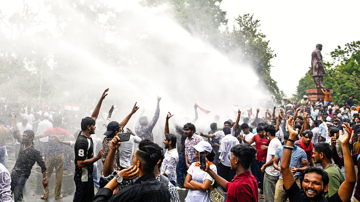 When the police used water cannons to disperse protesters in Patna, they broke into a rain dance