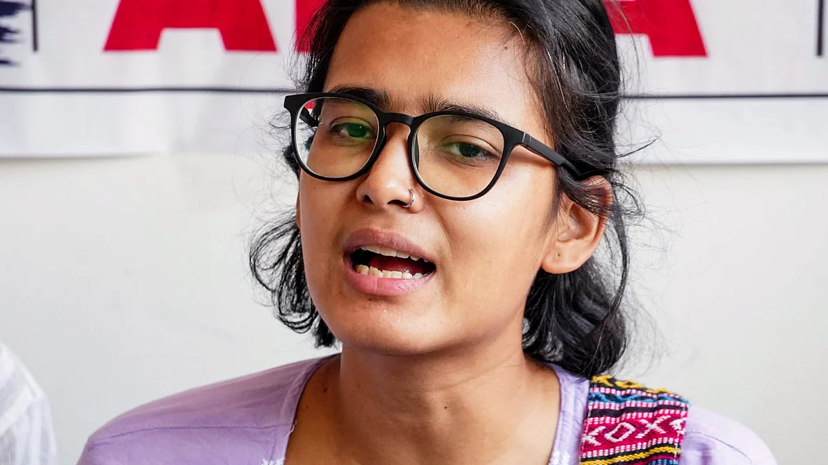 Neha Bora at a press conference in Patna, 27 July