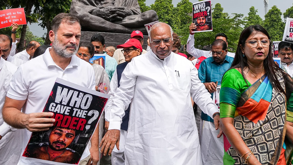 Rahul Gandhi, Mallikarjun Kharge and Opposition MPs protest during Parliament's Monsoon Session.