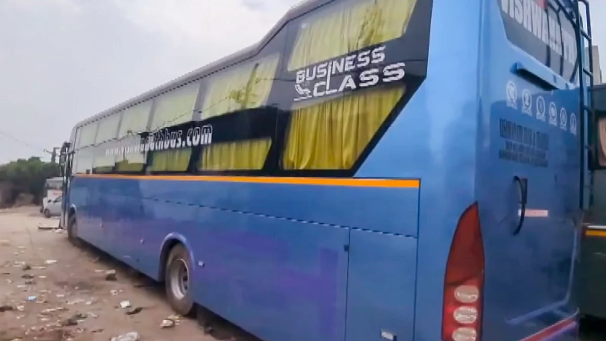 The two accused allegedly abandoned her near the Kashmere Gate bus terminal on Ring Road