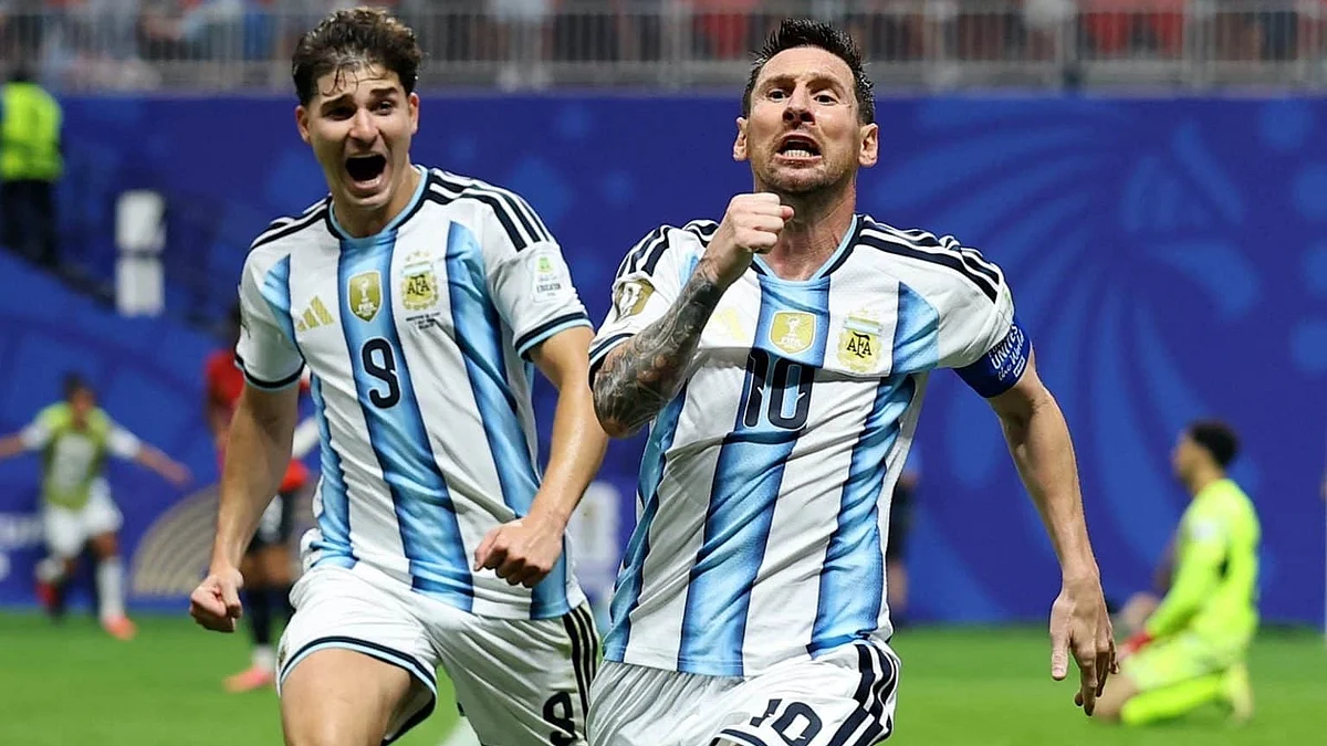 Leo Messi (R) during this year's FIFA World Cup