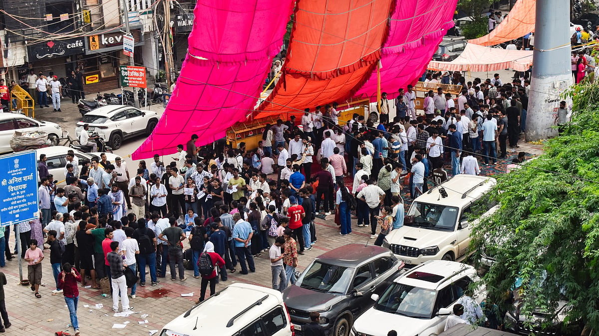 Students gather to demand safety audits of PGs and university-regulated accommodations, 7 Sep