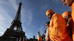 The BAPS protest at Eiffel Tower visit in Paris