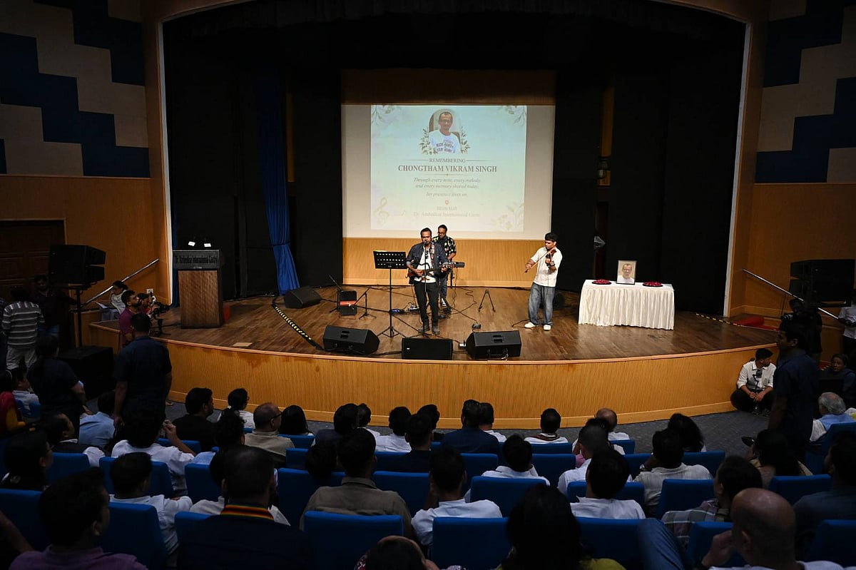 Singh's fellow musicians perform at his memorial service.