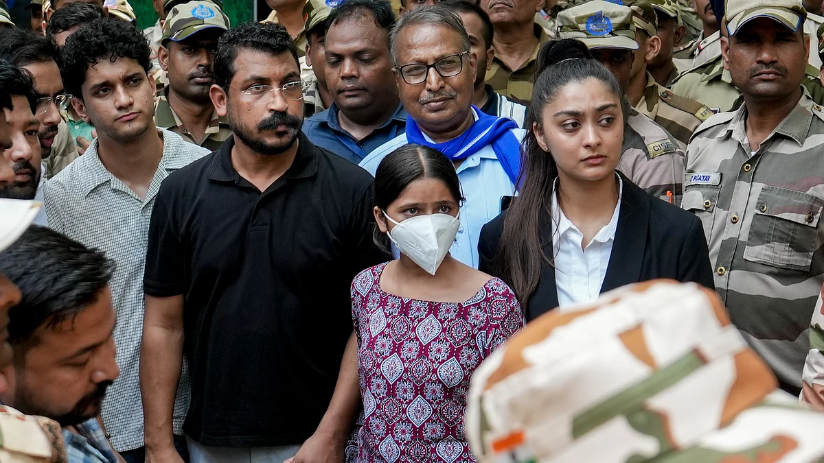 Supporters of Hindutva influencer Swatantra Bhardwaj stage a protest in New Delhi.