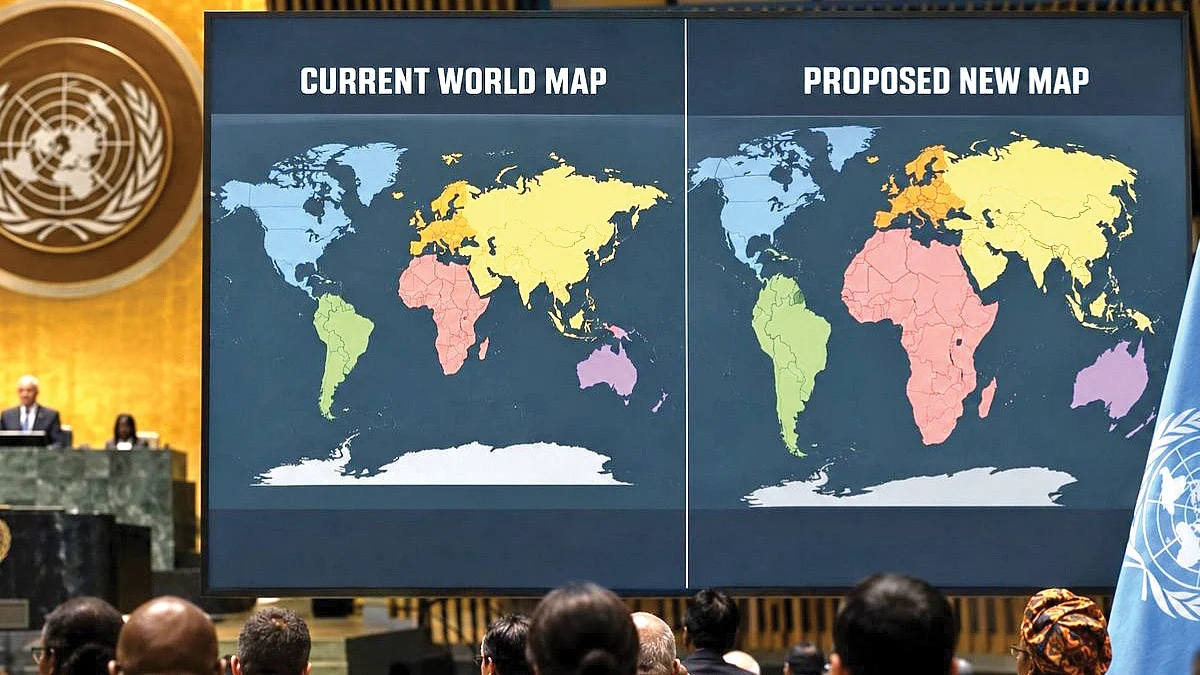 The old and new maps projected at the UNGA meeting