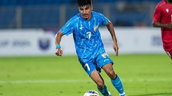 Anirudh Thapa urges home fans to stand behind them