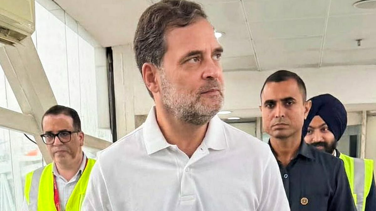 Rahul Gandhi arrives to attend 'Chhatron Ki Gunj' programme in Indore.