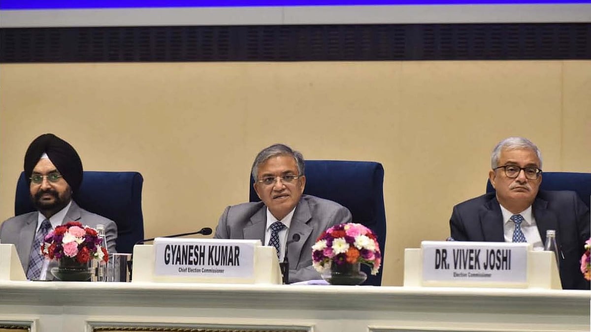 CEC Gyanesh Kumar flanked by ECs S.S. Sandhu and Vivek Joshi
