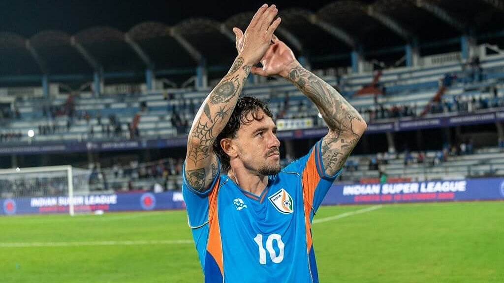 Ryan Williams: India's new No.10
