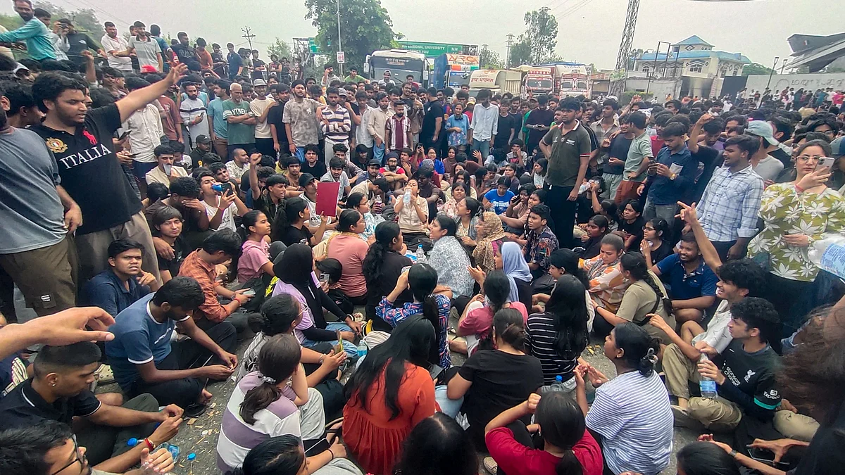LPU students block Jalandhar-Phagwara highway.