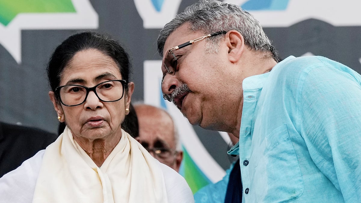 TMC supremo Mamata Banerjee and party MP and advocate Kalyan Banerjee