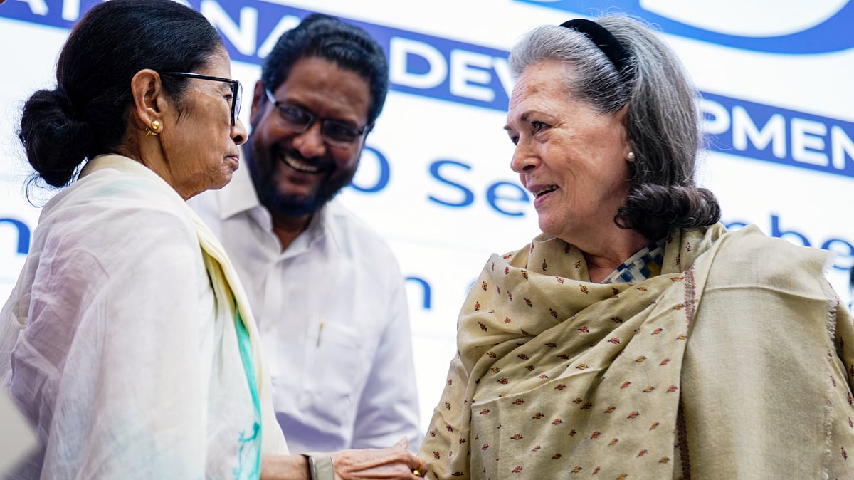 Sonia Gandhi and Mamata Banerjee at the INDIA bloc press conference in New Delhi, 30 Sep