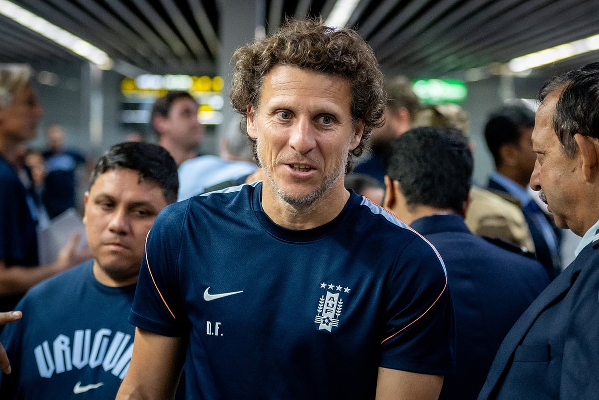 Uruguay head coach Diego Forlan arrives with his team in Kolkata