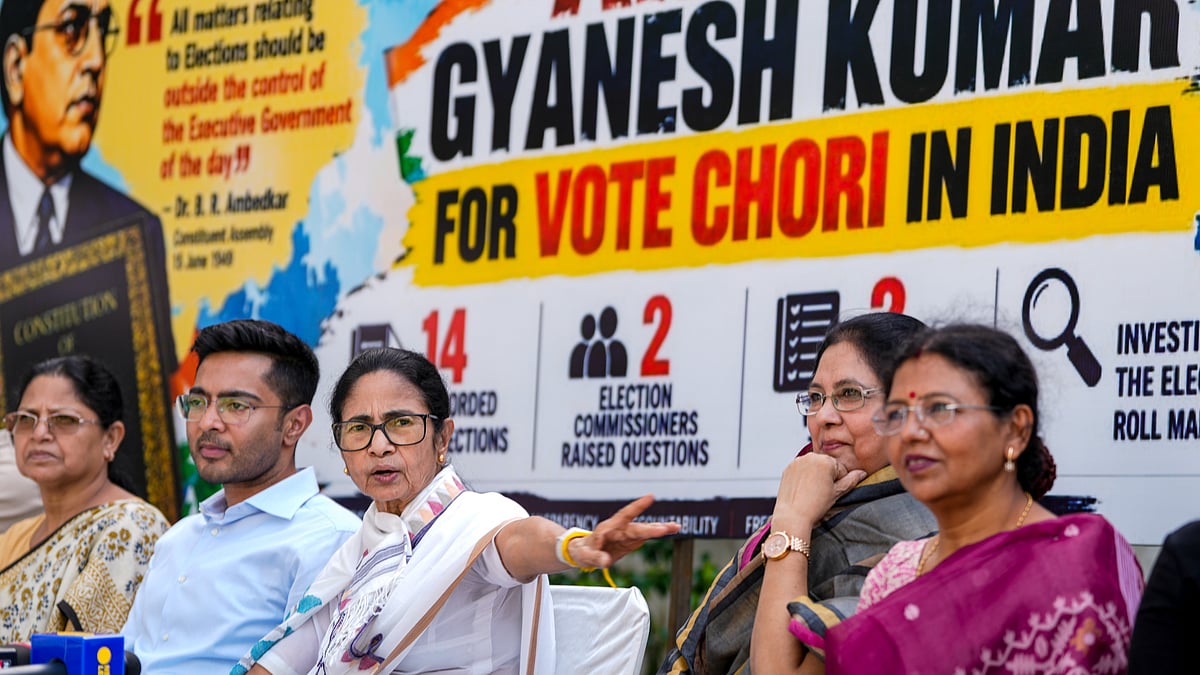 Mamata attacks CEC, questions poll panel immunity