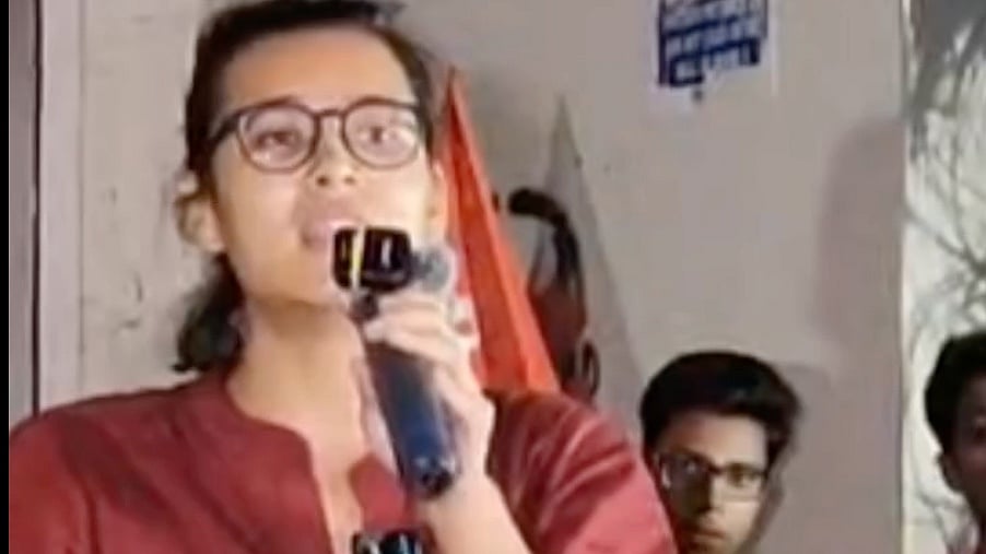Neha Bora speaks at Jadavpur University